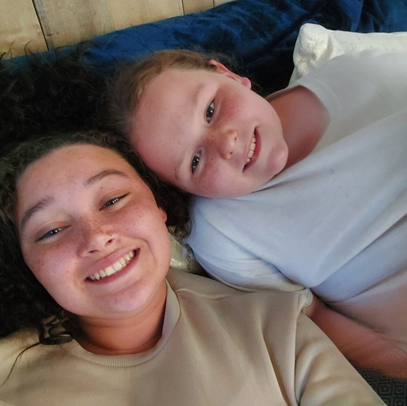 Meet your Posher, Sarah - Picture 11 of 12